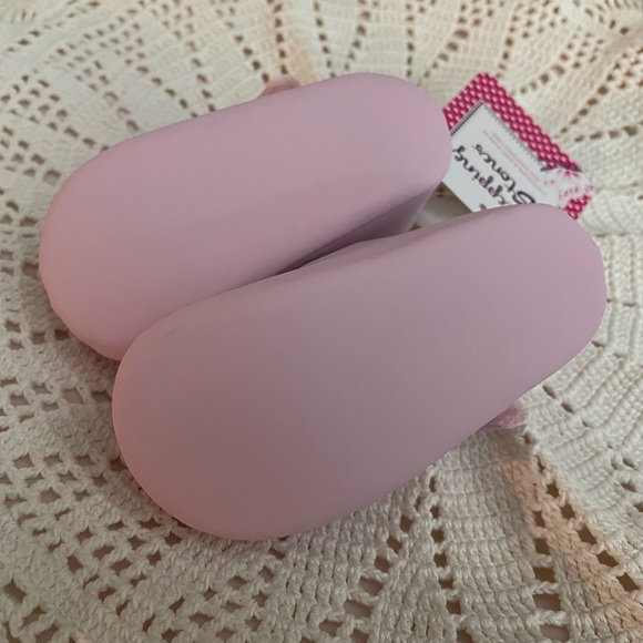 Lovely Baby Girl Shoes Pink with Floral Details, size 6-9 months - Picture 4 of 5